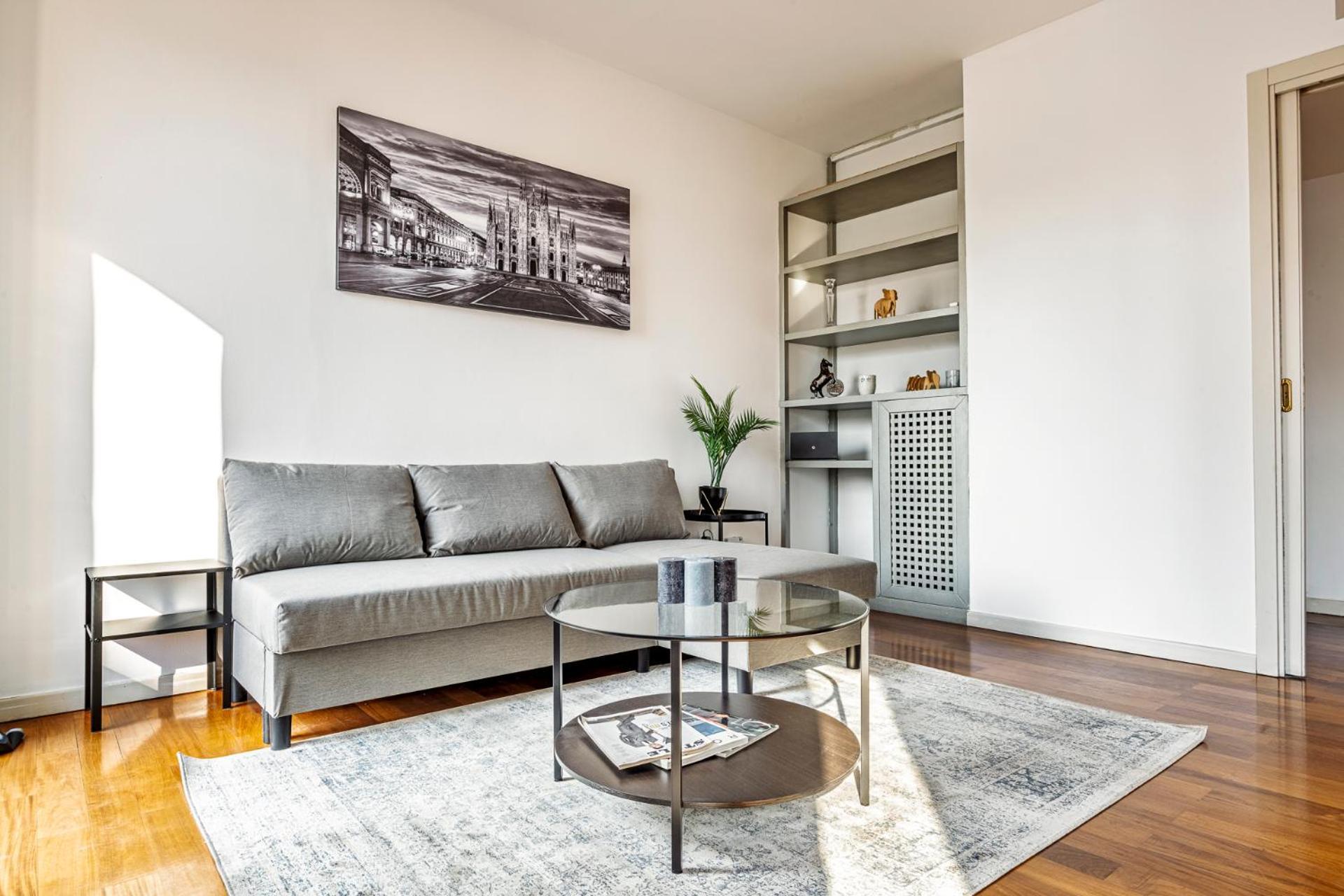 Appartement Elegant 2 Bedrooms Near Duomo Milan